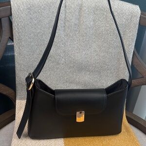 Old navy Elegant Black Preppy Shoulder Bag